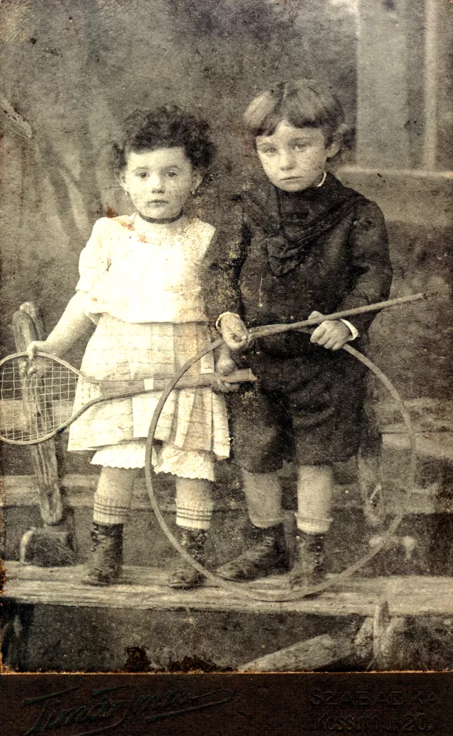 Marika Krpez's father Lazar Deutsch and aunt Klara Deutsch Marika Krpez's father Lazar Deutsch and aunt Klara Deutsch
