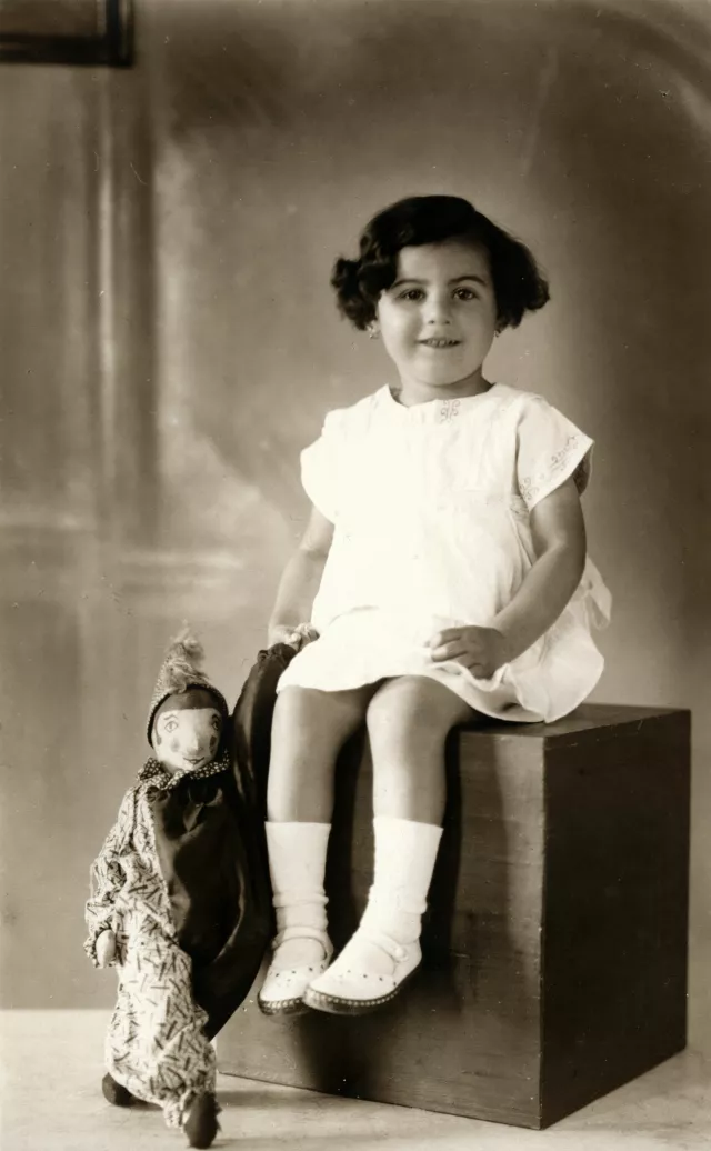 Marika Krpez's cousin Eva Bohm Marika Krpez's cousin Eva Bohm