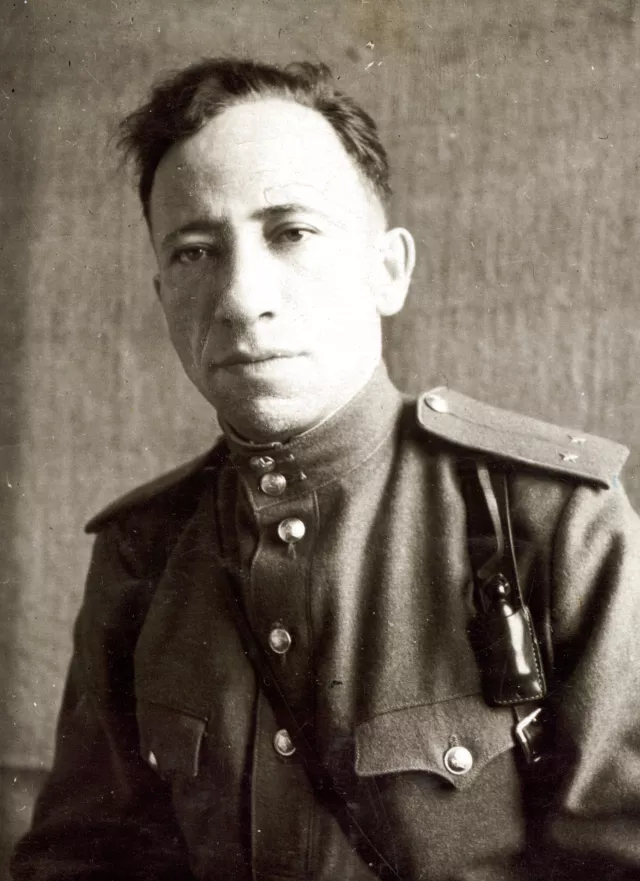 Zinaida Leibovich's mother's brother Munya Altman