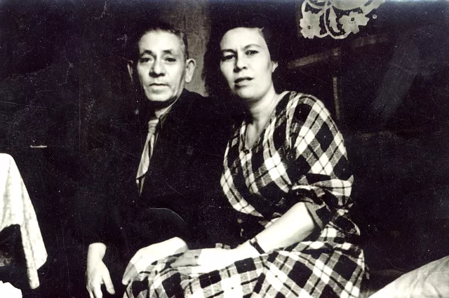 Roza Levenberg and her father Ovsey Levenberg Roza Levenberg and her father Ovsey Levenberg