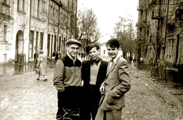 Matvey Loshak and friends