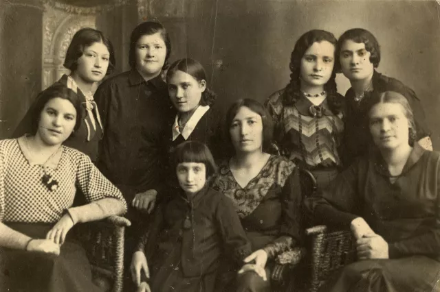 Chaya Treger with her her daughter Pesia and apprentices in her dressmaking school