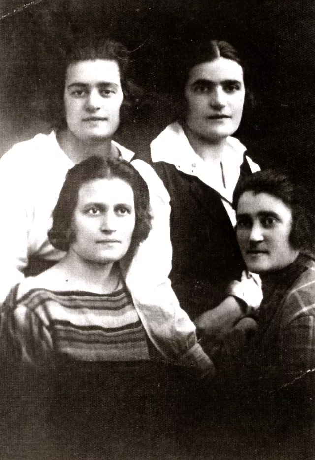 Isroel Lempertas's distant paternal relatives Isroel Lempertas's distant paternal relatives