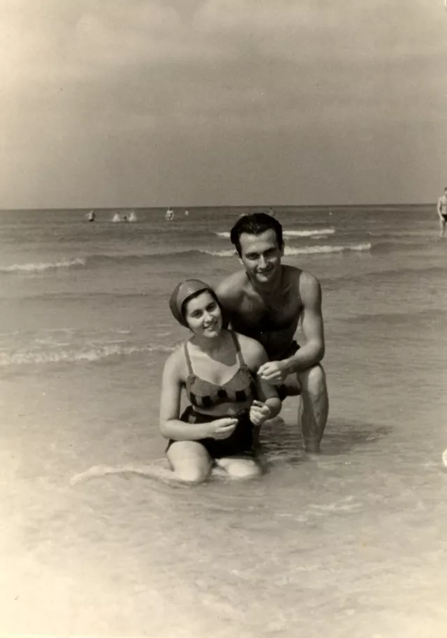 Isroel Lempertas with his wife Polina Isroel Lempertas with his wife Polina