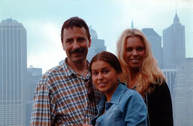 Petras Genis and his daughters Sima and Margarita