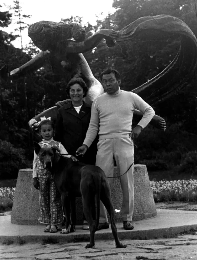 Ranana Malkhanova with her husband  Matvey Malkhanov and daughter Ilana Subachene