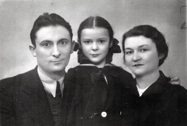 Liana Degtiar with her parents Elih and Sophia Degtiar Liana Degtiar with her parents Elih and Sophia Degtiar