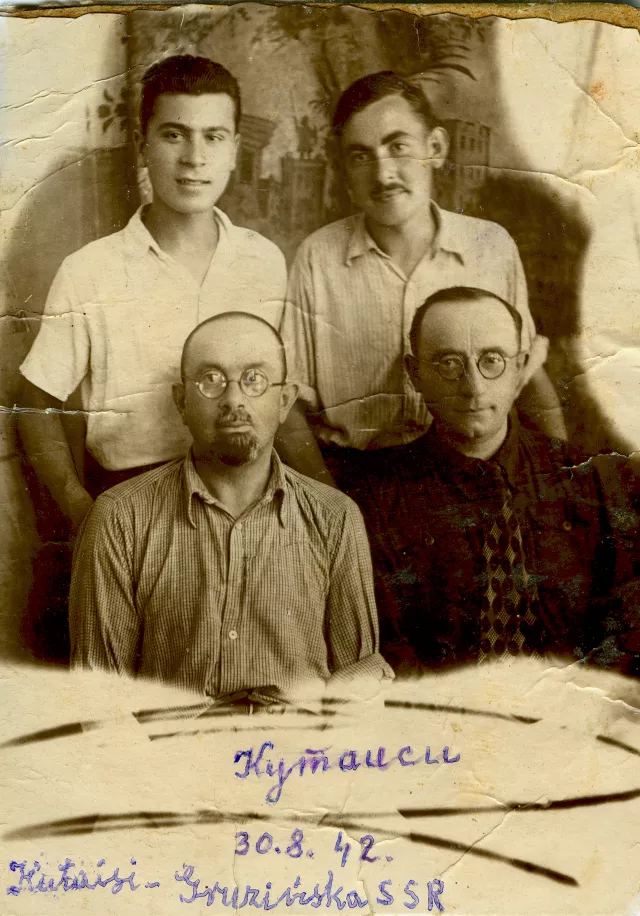 Daniel Bertram, Abraham Lamesdorf, Dawid Kos Klajman and unknown man Daniel Bertram, Abraham Lamesdorf, Dawid Kos Klajman and unknown man