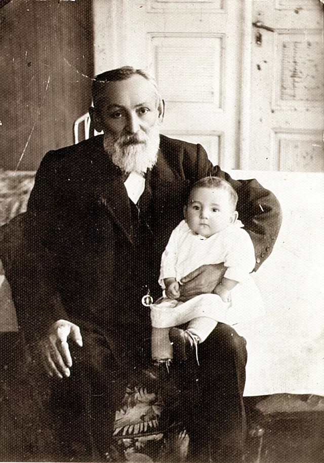 Samuil and Isaak Rabinovich