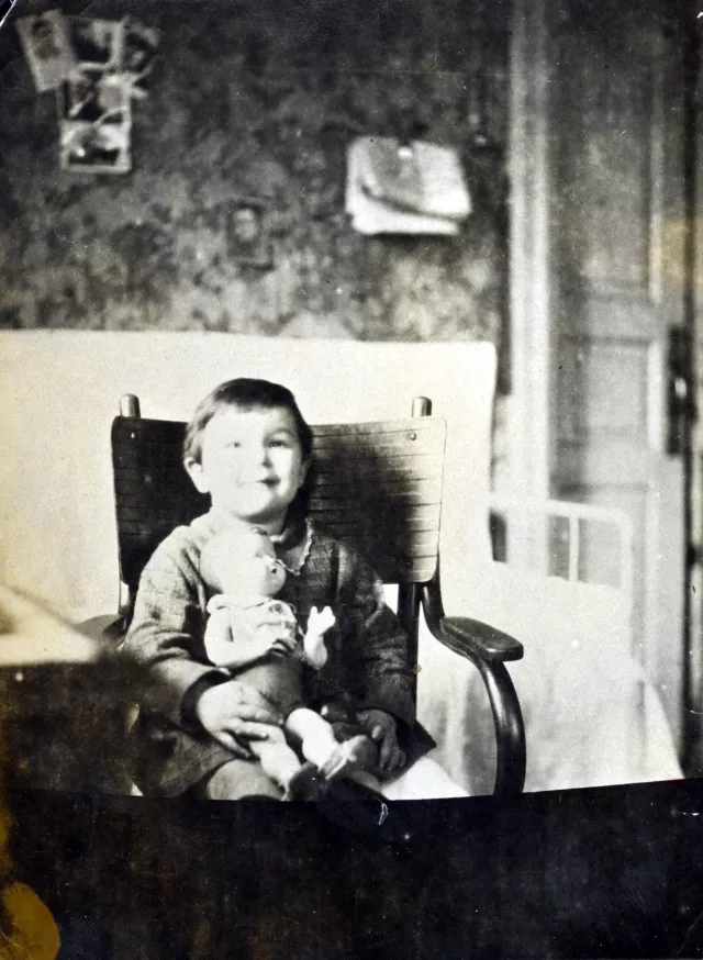 Inna Shif Rajskaya at her grandfather's home