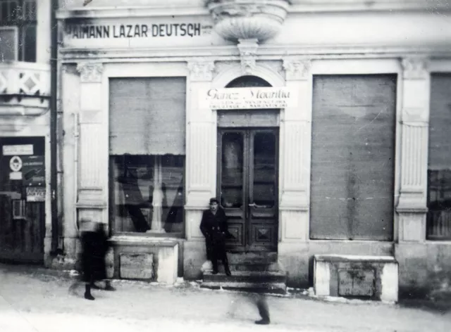 The Deutsch textile store