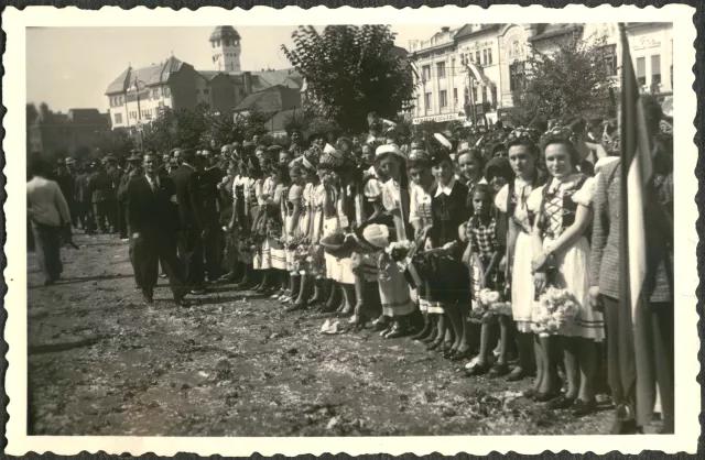 A magyar csapatok bevonulása Marosvásárhelyre 1940-ben A magyar csapatok bevonulása Marosvásárhelyre 1940-ben