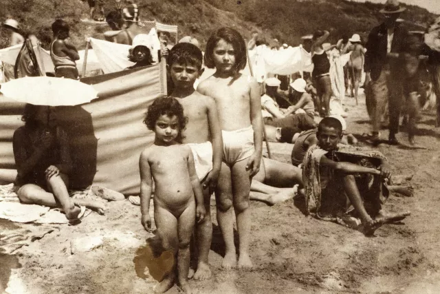Clara Filderman and Livia Diaconescu with their cousin, Bernel Ianconescu
