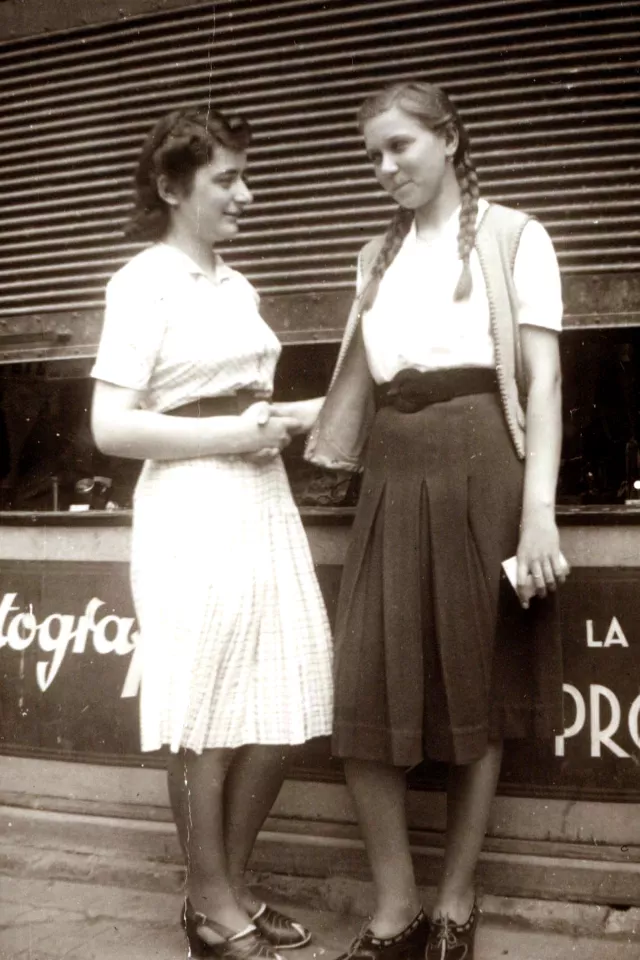 Clara Filderman and her friend Lily Cuza