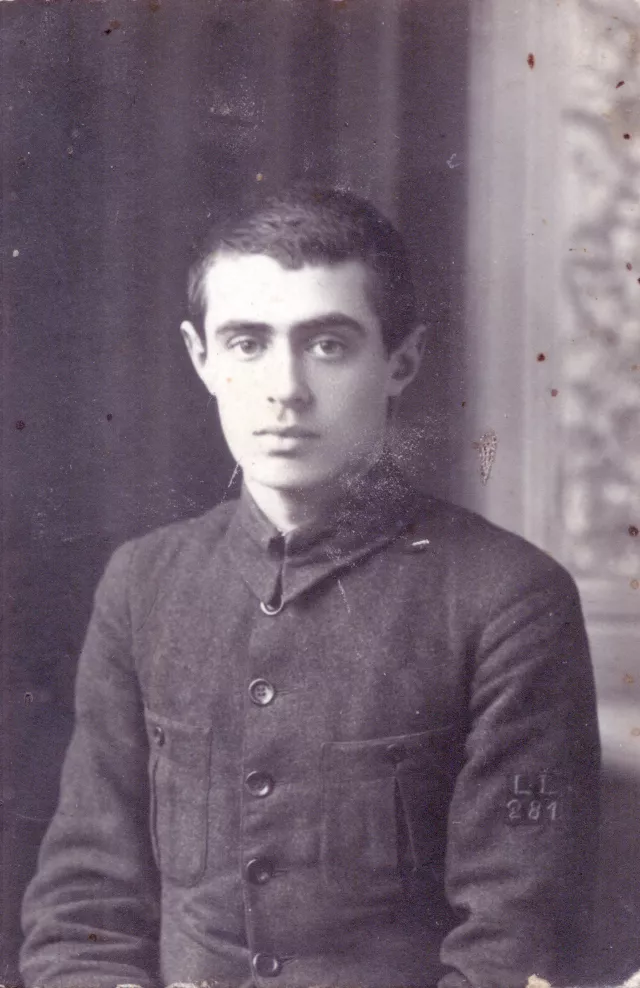 David Vecsler David Vecsler