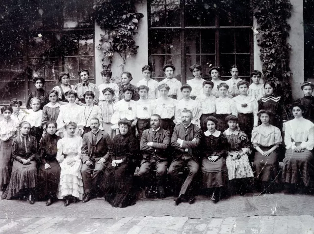 Ilona Mestitz with her high school mates