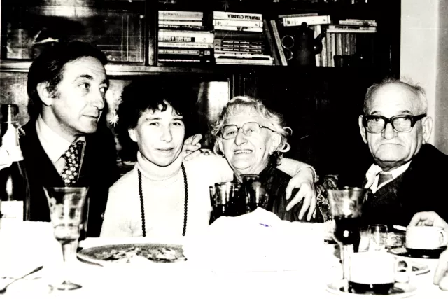 Seder at the Goldstein family