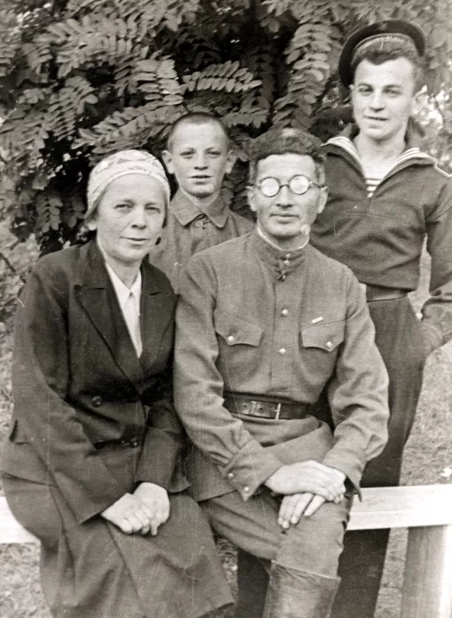 Galina Shkolnikova's husband Alexander Shkolnikov's family