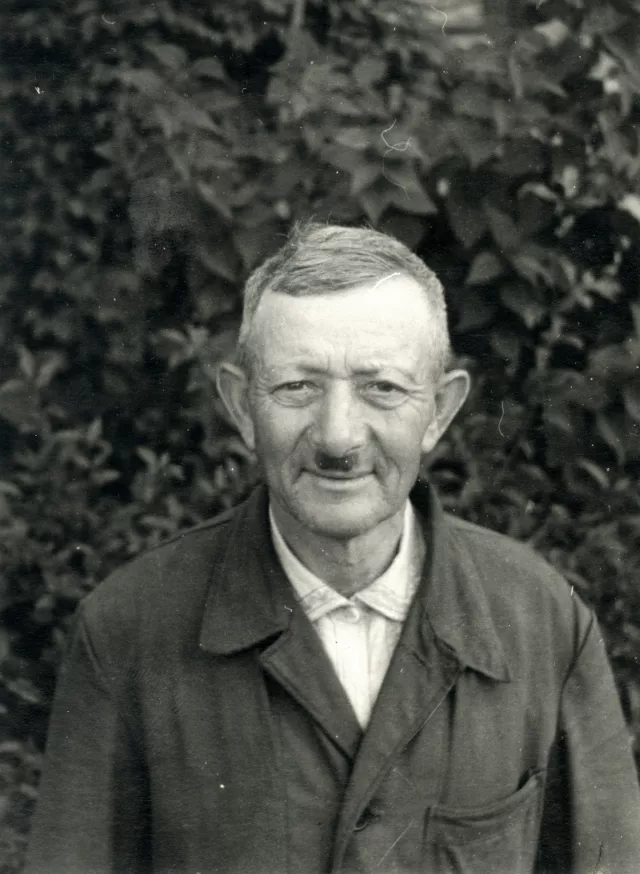 Galina Shkolnikova's uncle Froim-Peisakh Yezersky