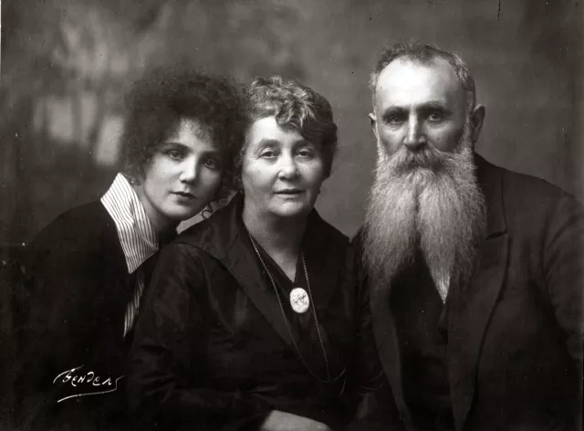 Mikhail Ogranovich with his wife Rahil and daughter Matilda