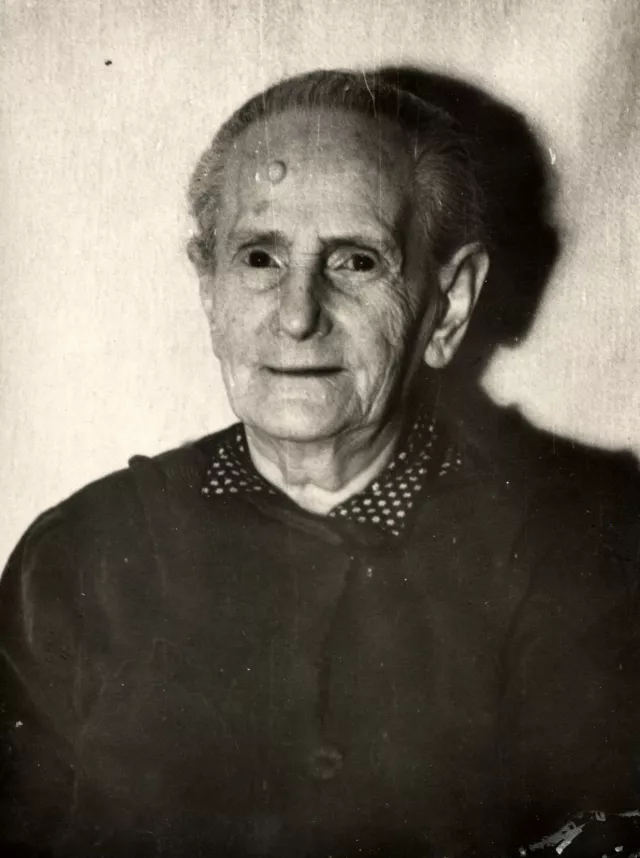 Golda Vishvevetskaya Golda Vishvevetskaya