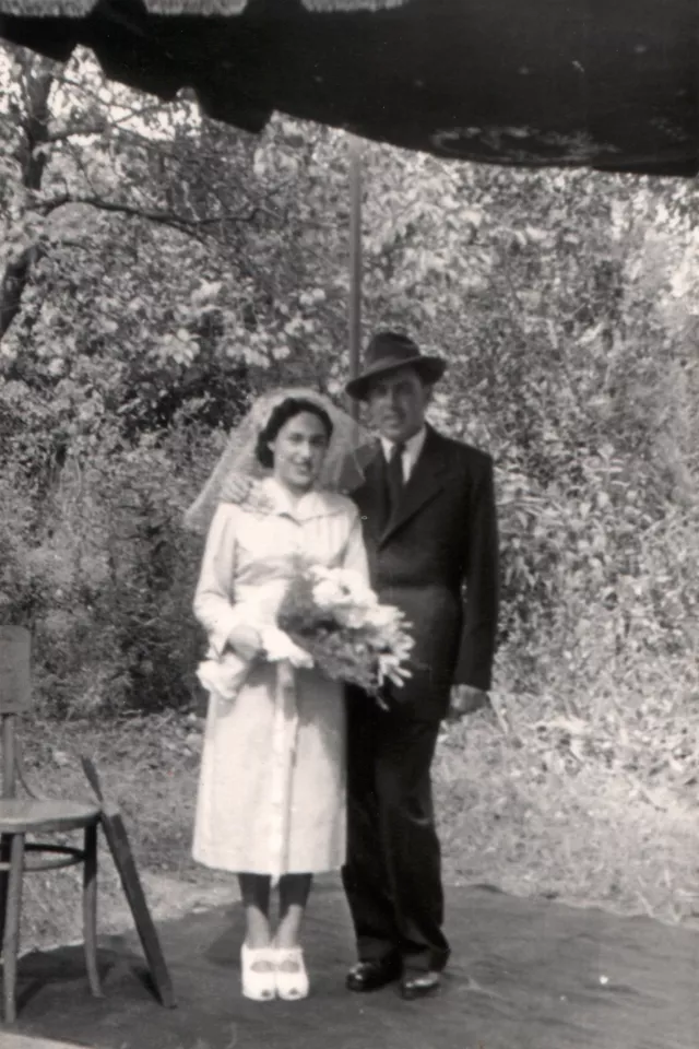Alica Gazikova and Albert Gazik under the chuppah