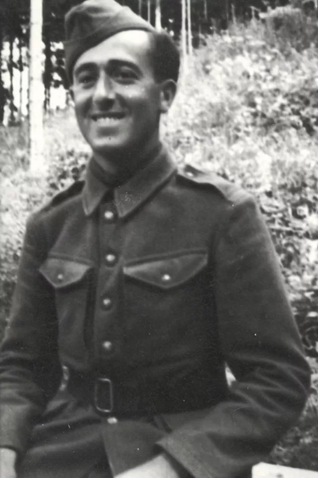 'Soldier' Bernard Knezo Schönbrun