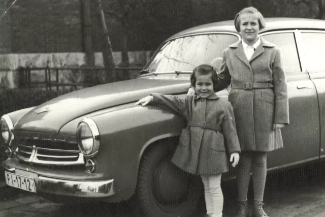 Mina Neustadt and Eva Blitz