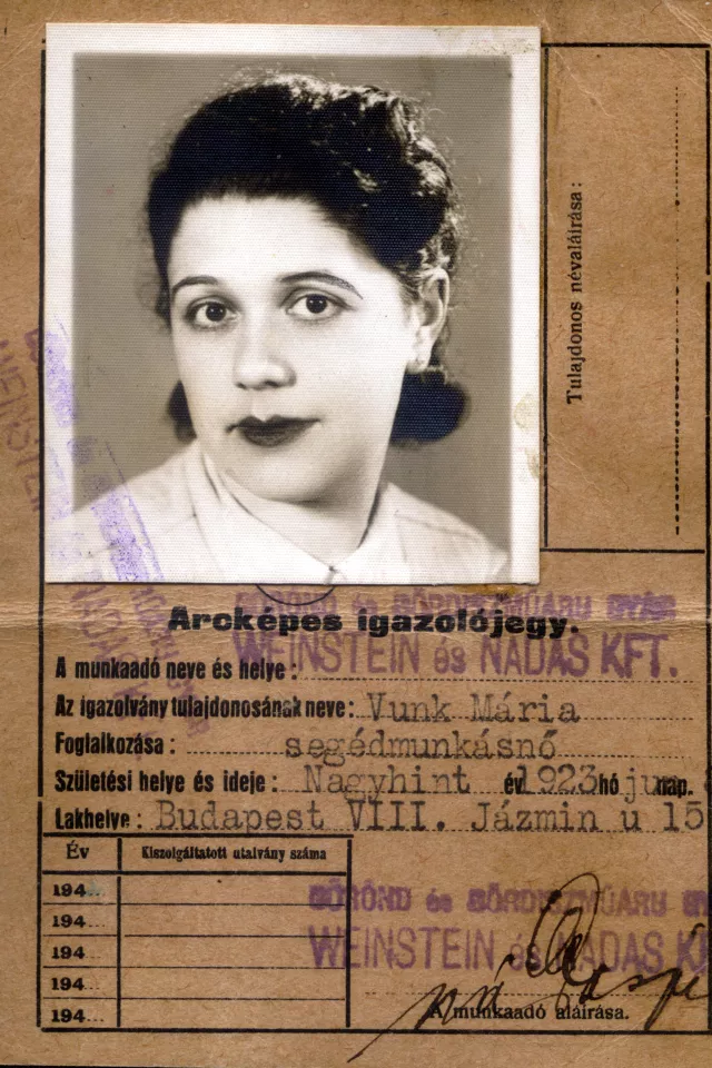 Ru'ena Hornová hamis igazolványa