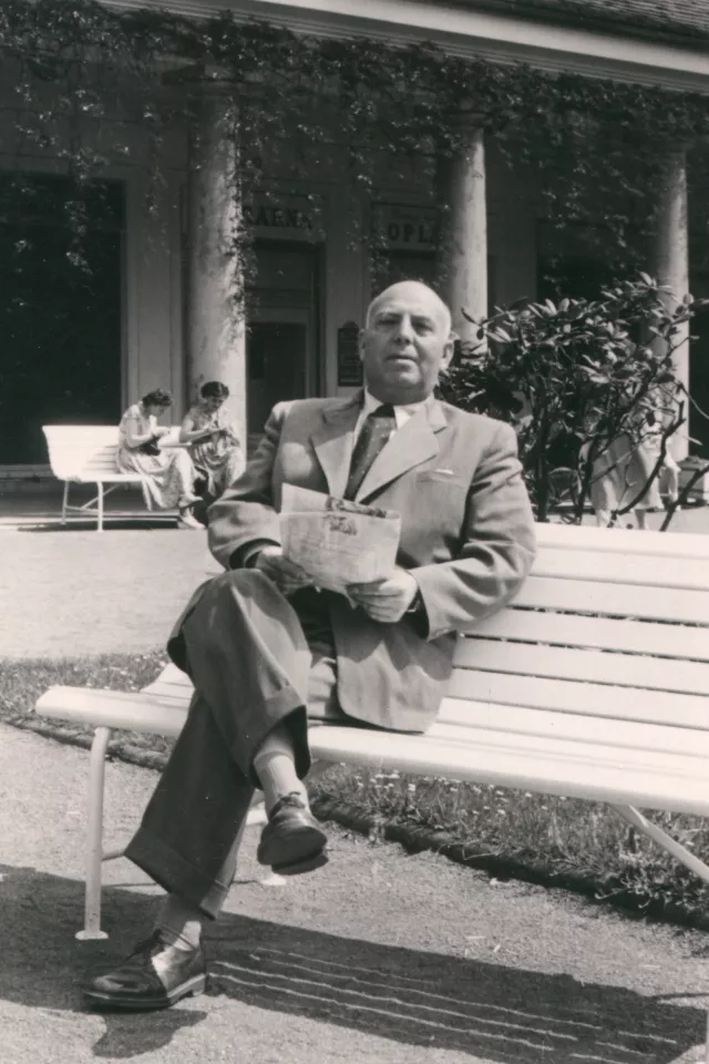 Ondrej Horn, Ru'ena Hornová férje