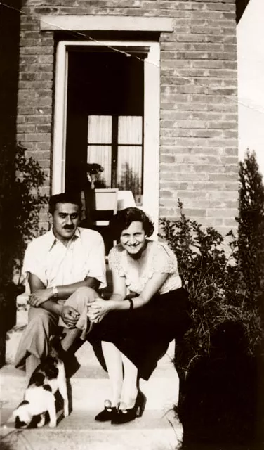 Nely Gellertova and relative