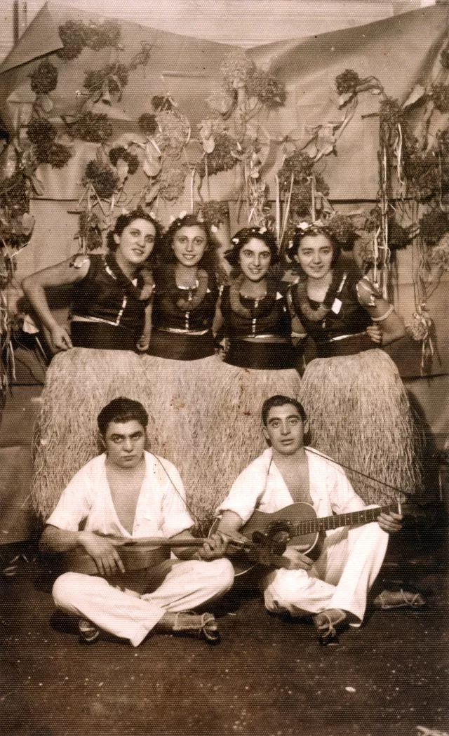 Mile Kalef in costume