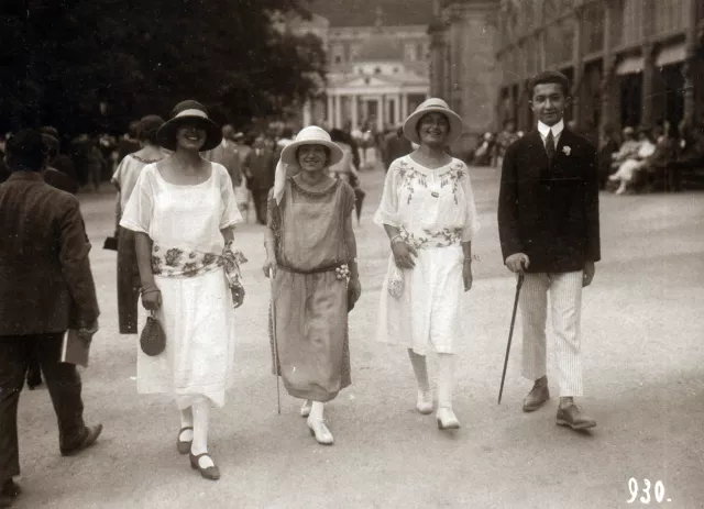 Helmut Stern with friends