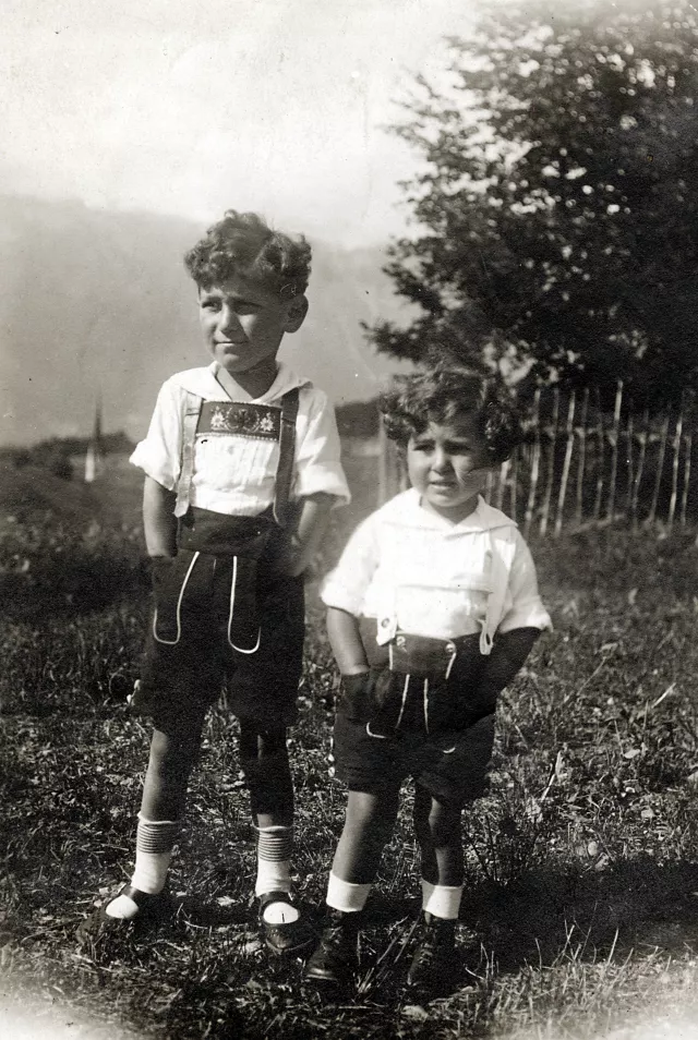 Peter Scheuer mit seiner Schwester Ellen