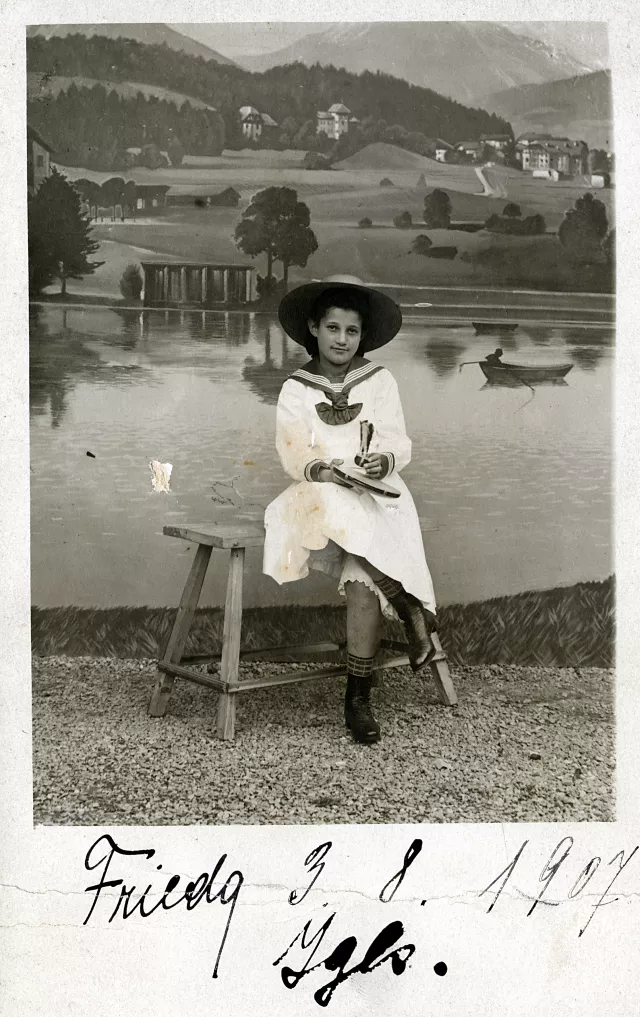 Frieda Scheuer als Kind