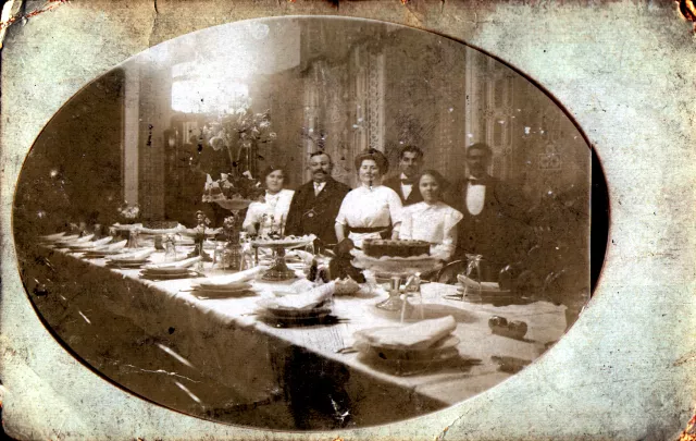 Seder night in the home of Ilona Seifert's paternal grandparents Bernat and Julia Riemer