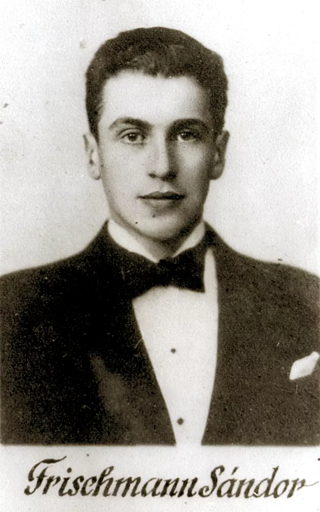 Alex Frischmann Alex Frischmann