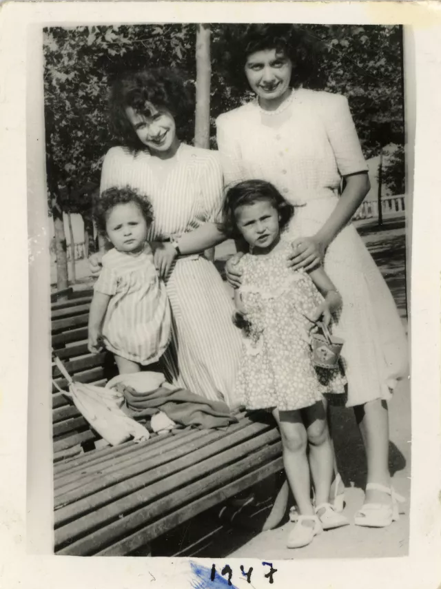 Klara Perahya with Lina Assen and David Perahya