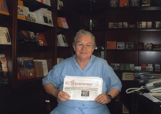 Güler Orgun at the Shalom office in Istanbul