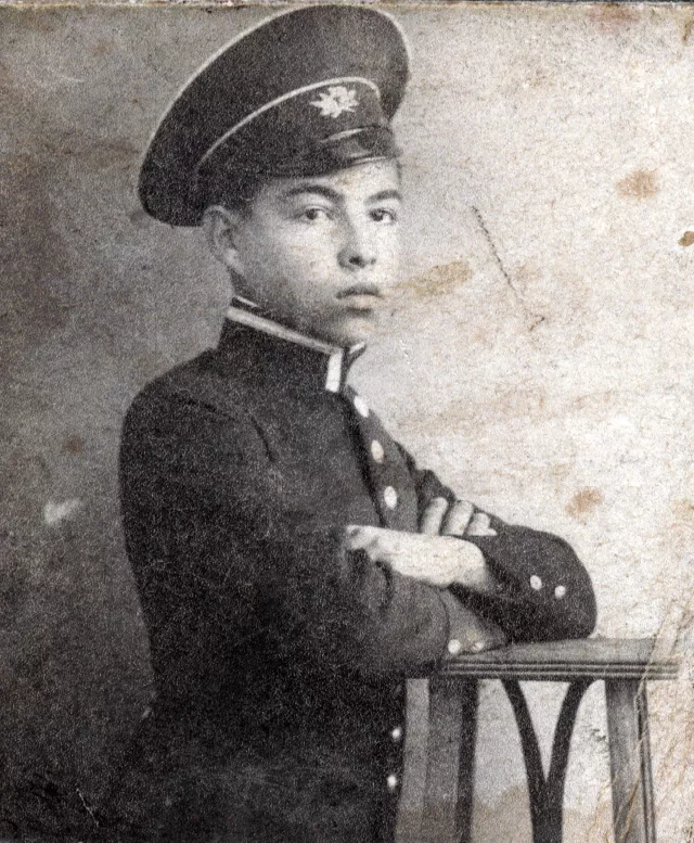 Yefim Fabrikant Yefim Fabrikant