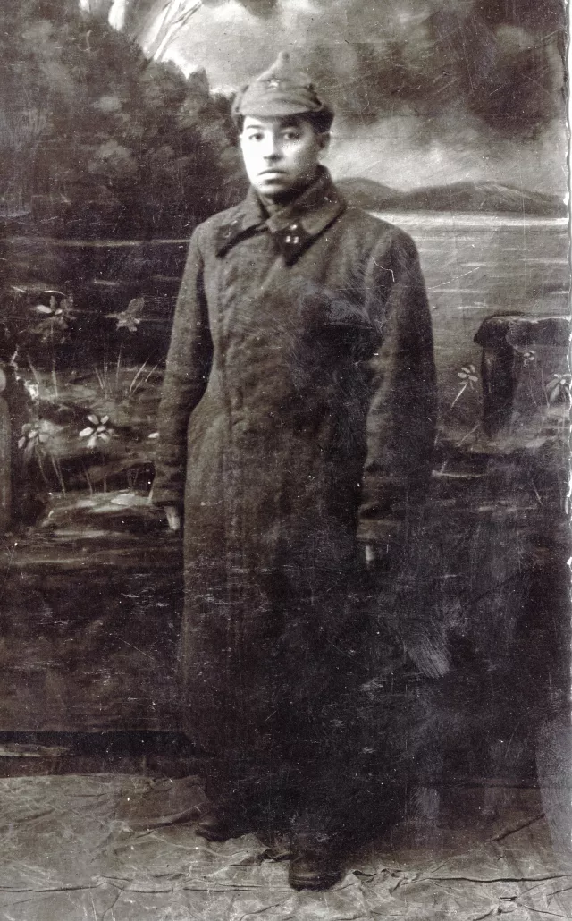 Yefim Fabrikant Yefim Fabrikant