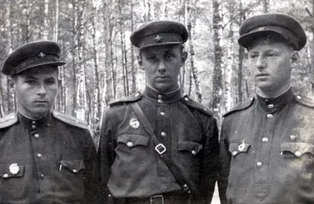 Arnold Fabrikant with his fellow comrade Kostia Shevyrev Arnold Fabrikant with his fellow comrade Kostia Shevyrev