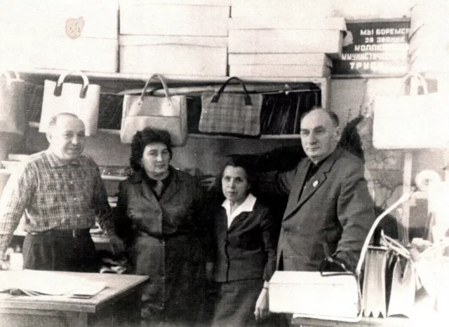 Anna Schwartzman with her colleagues and her brother Anna Schwartzman with her colleagues and her brother