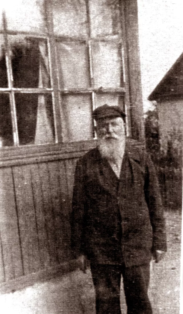 Bella Kisselgof 's grandfather Shymon Rivkin