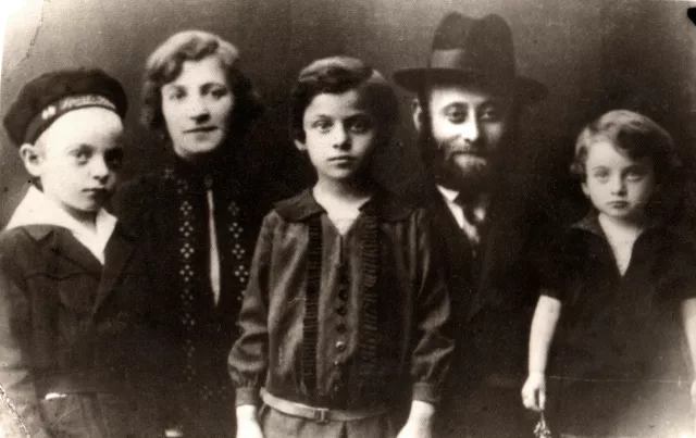 Eshye Galpert's family Eshye Galpert's family