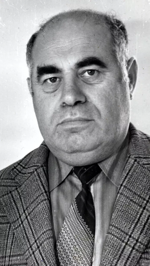 Esiah Kleiman Esiah Kleiman