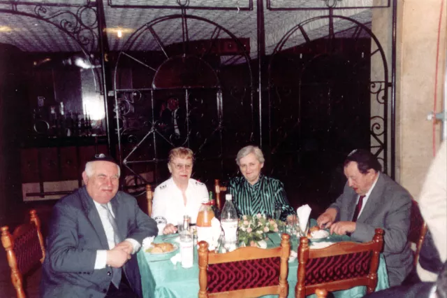 Esiah Kleiman with his wife Fenia Kleiman and friends Esiah Kleiman with his wife Fenia Kleiman and friends