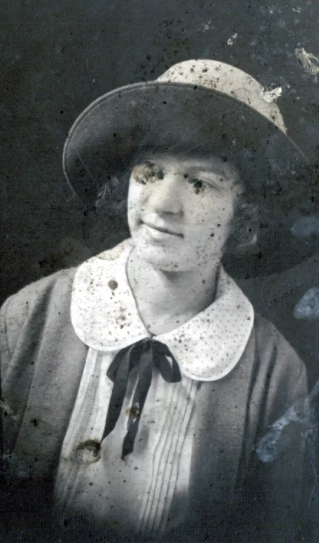 Fira Usatinskaya's cousin