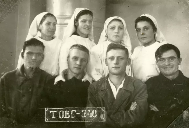 Grigoriy Golod with fellow soldiers in hospital Grigoriy Golod with fellow soldiers in hospital