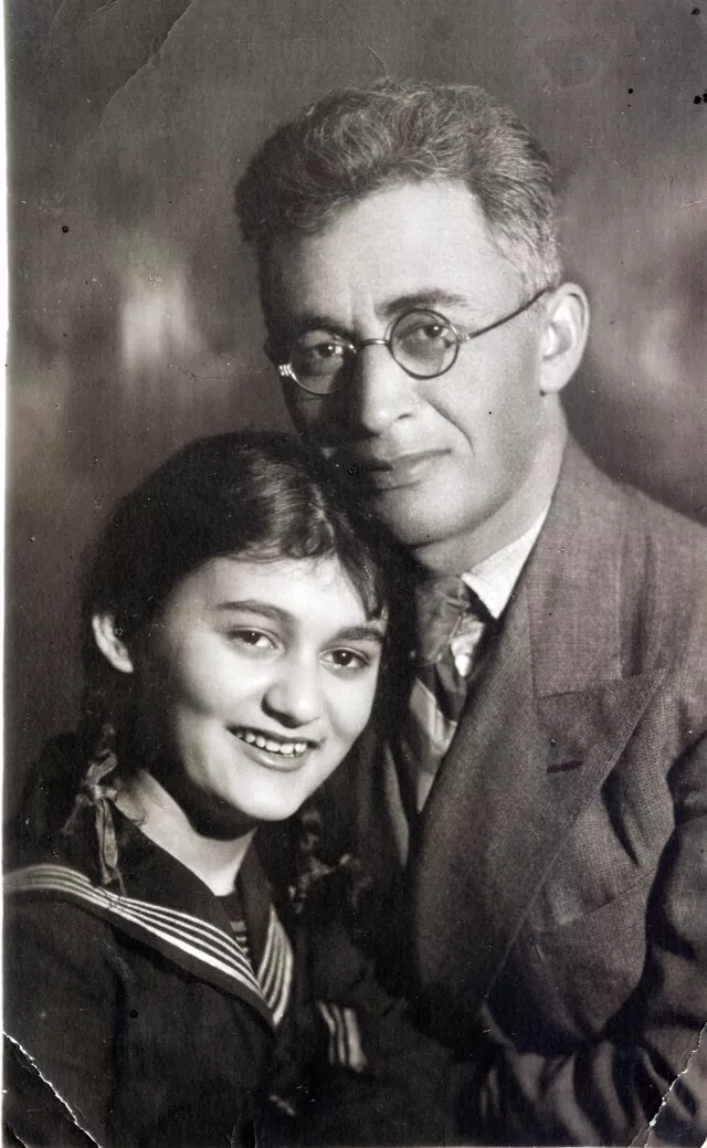 Jemma Grinberg's father's brother Yevsey Grinberg and his daughter Stella Jemma Grinberg's father's brother Yevsey Grinberg and his daughter Stella